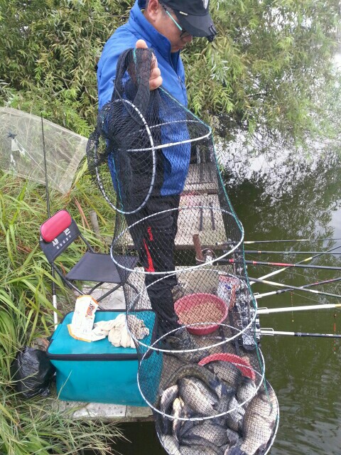 77dd9ce67b4fa2b48878803723b9a818.jpg